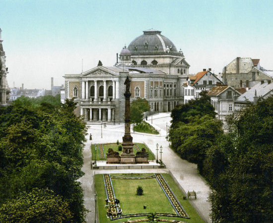 Kunst und Geschäft – Podiumsdiskussion an der Oper Halle