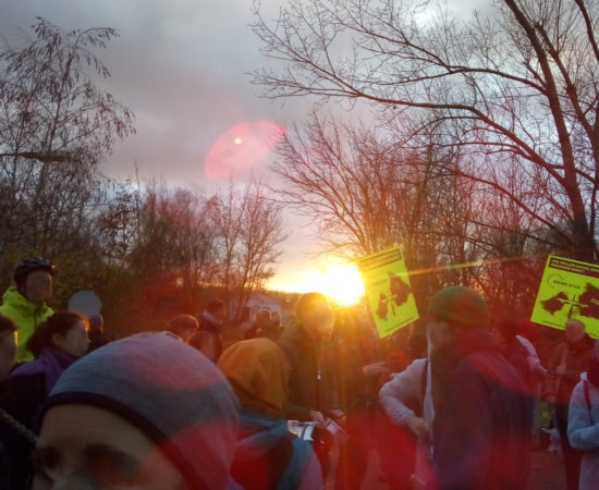 Proteste beim Spatenstich zur A143